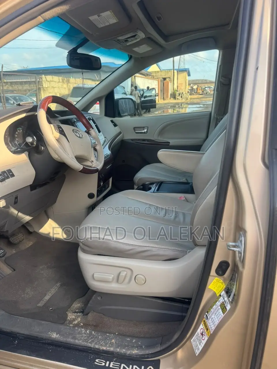 Toyota Sienna XLE 7 Passenger 2011 Gold