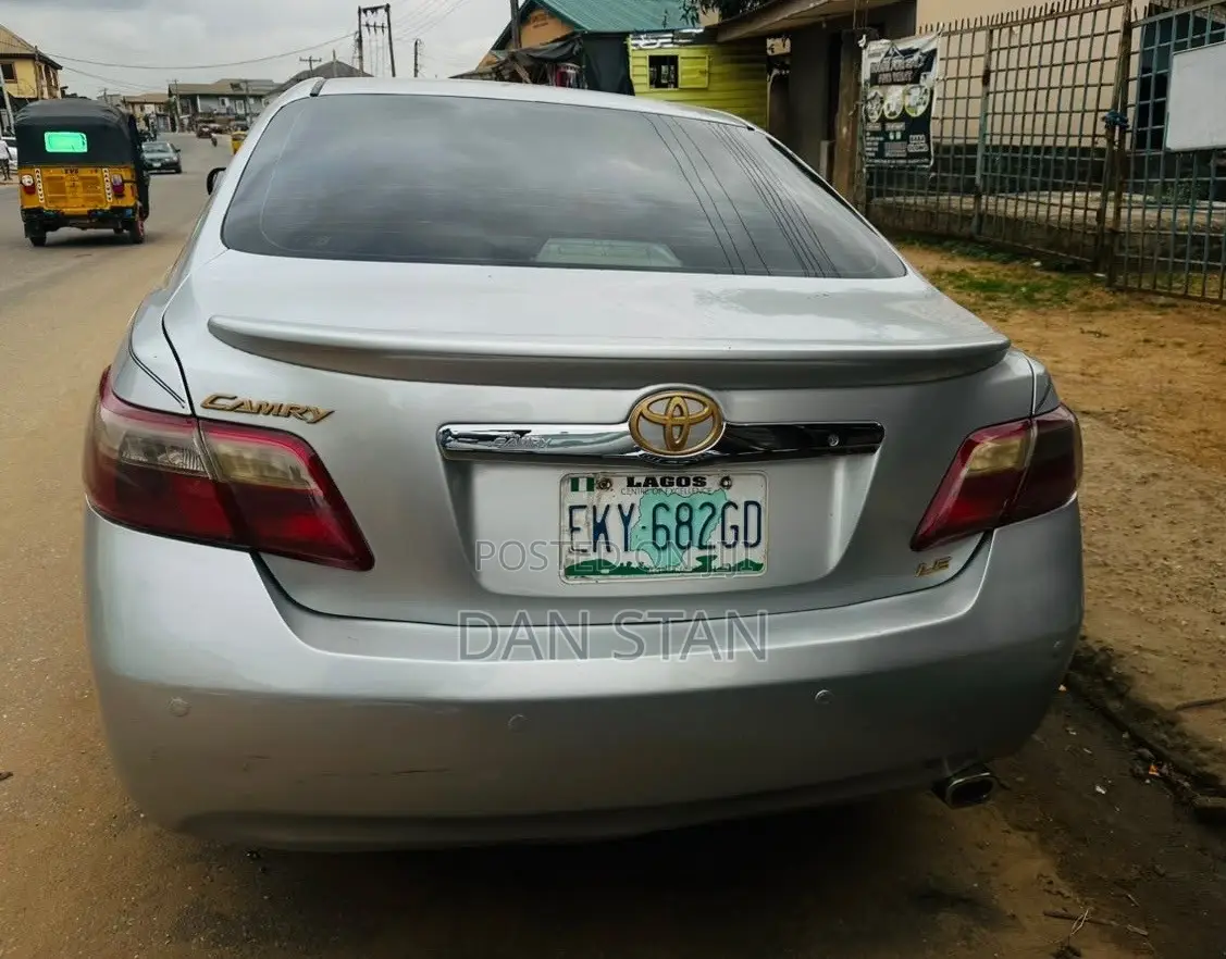 Toyota Camry 2008 Silver