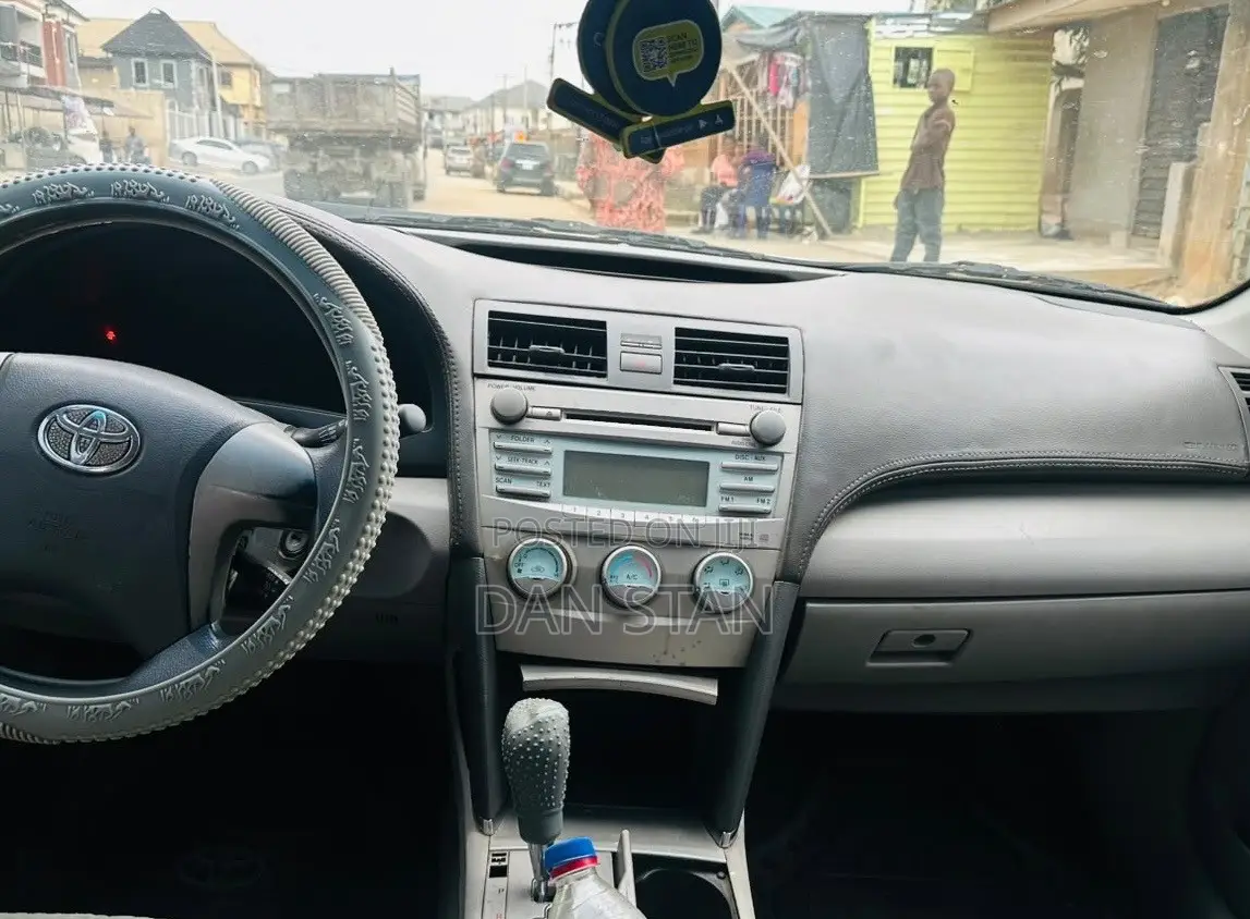 Toyota Camry 2008 Silver
