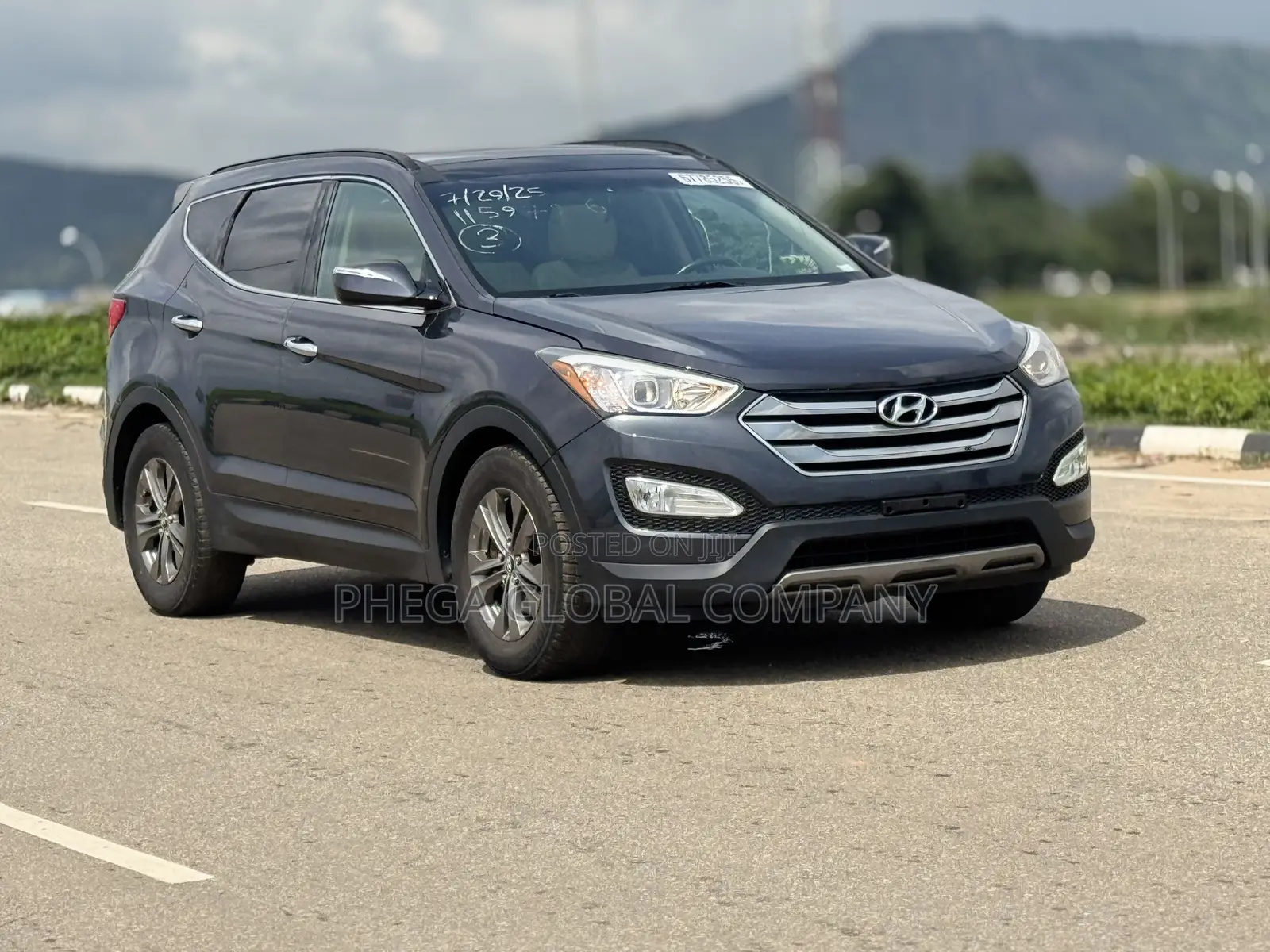 Hyundai Santa Fe Limited 4dr SUV AWD (3.3L 6cyl 6A) 2015 Gray