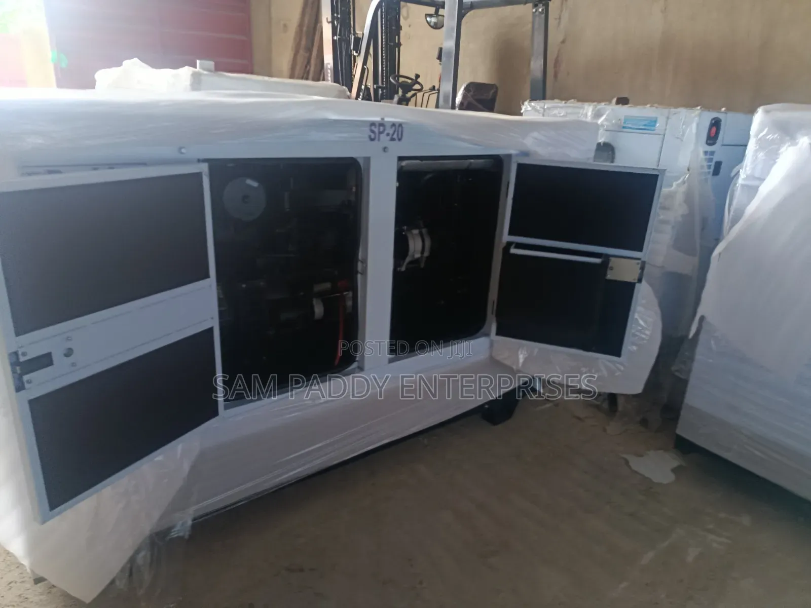 Perkins Soundproof 20kva