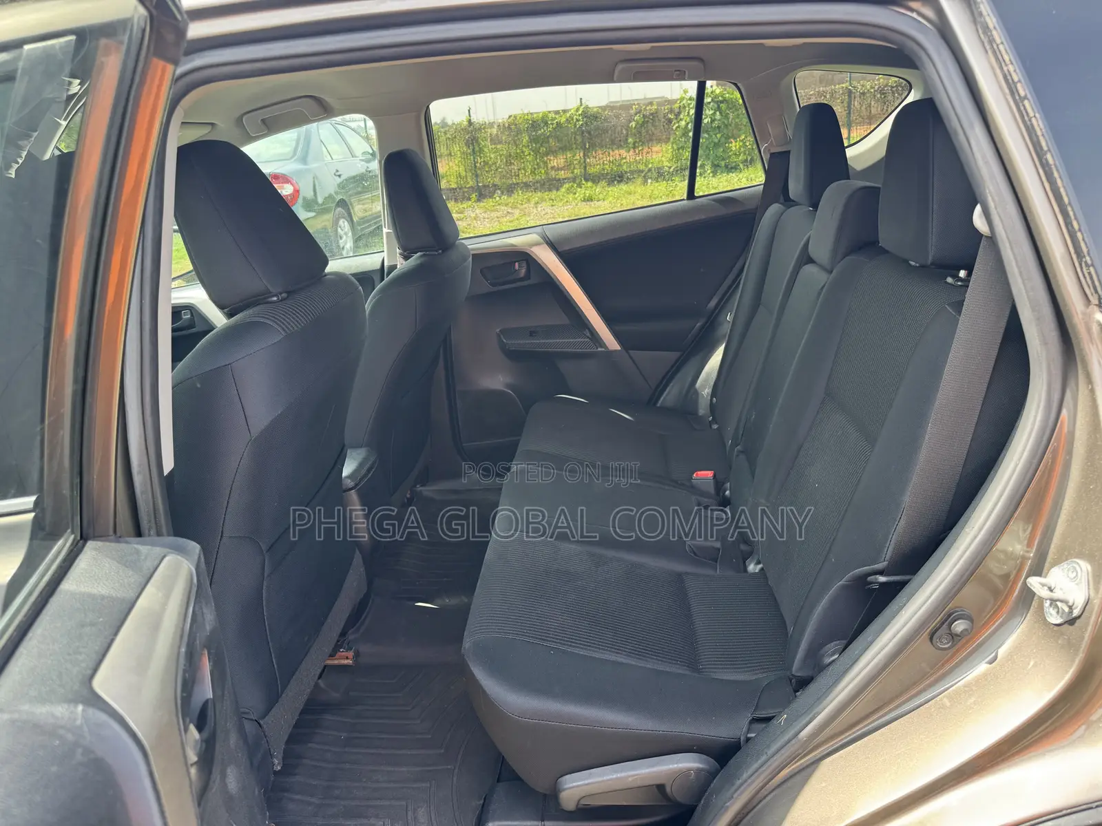 Toyota RAV4 LE 4dr SUV AWD (2.5L 4cyl 6A) 2015 Gray
