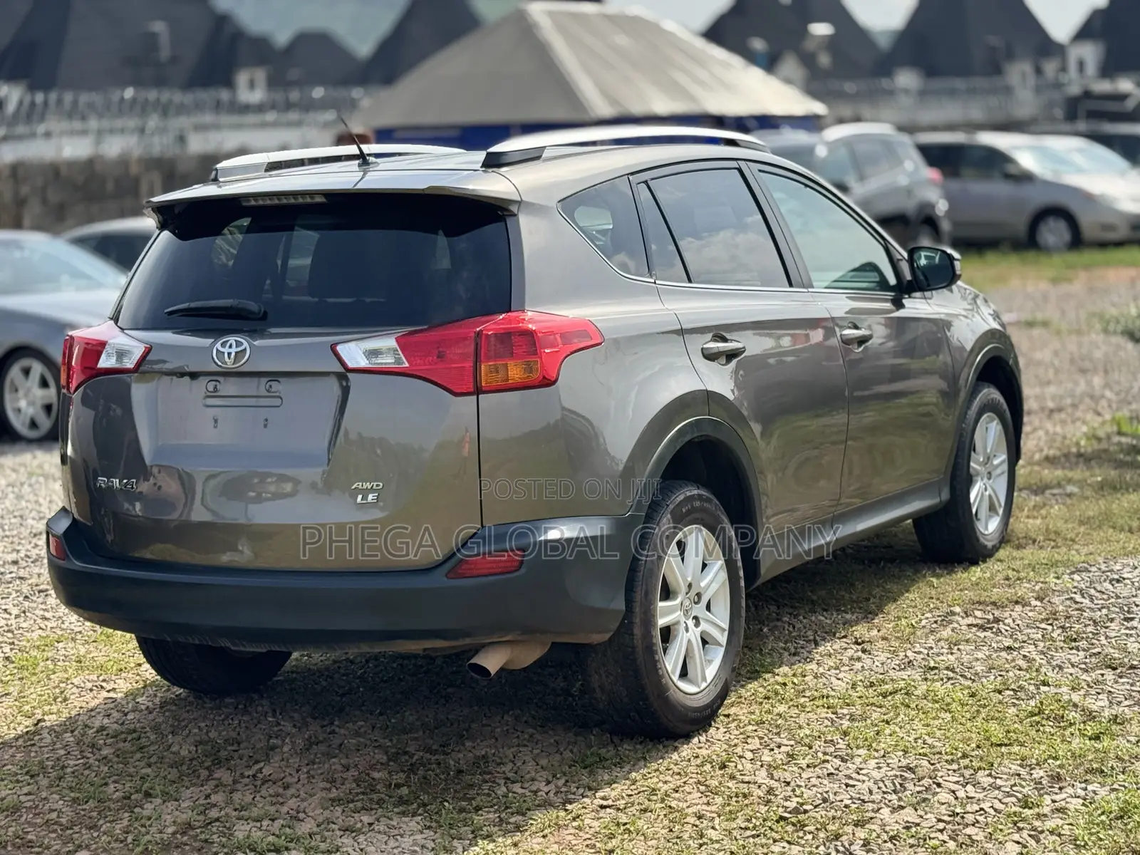 Toyota RAV4 LE 4dr SUV AWD (2.5L 4cyl 6A) 2015 Gray