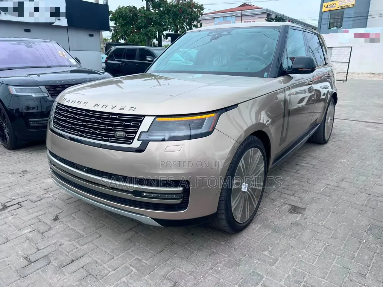 Land Rover Range Rover Vogue 2023 Brown