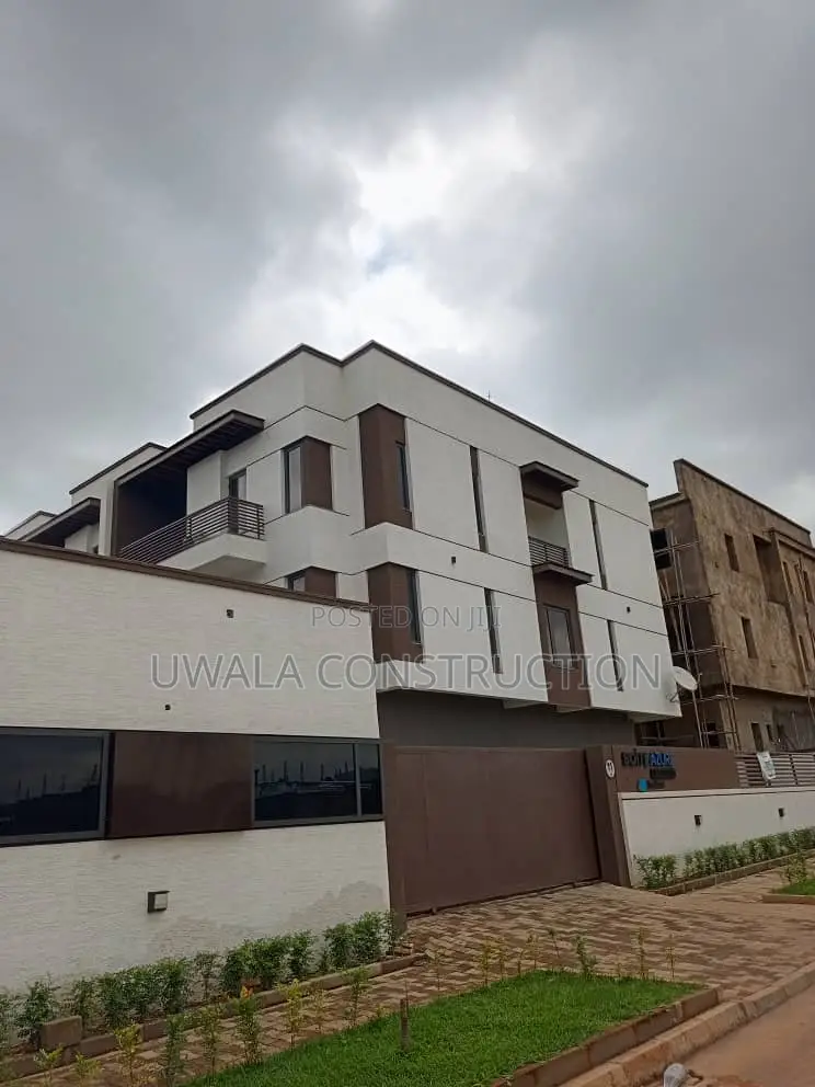 Furnished 4bdrm Duplex in Mabushi for sale