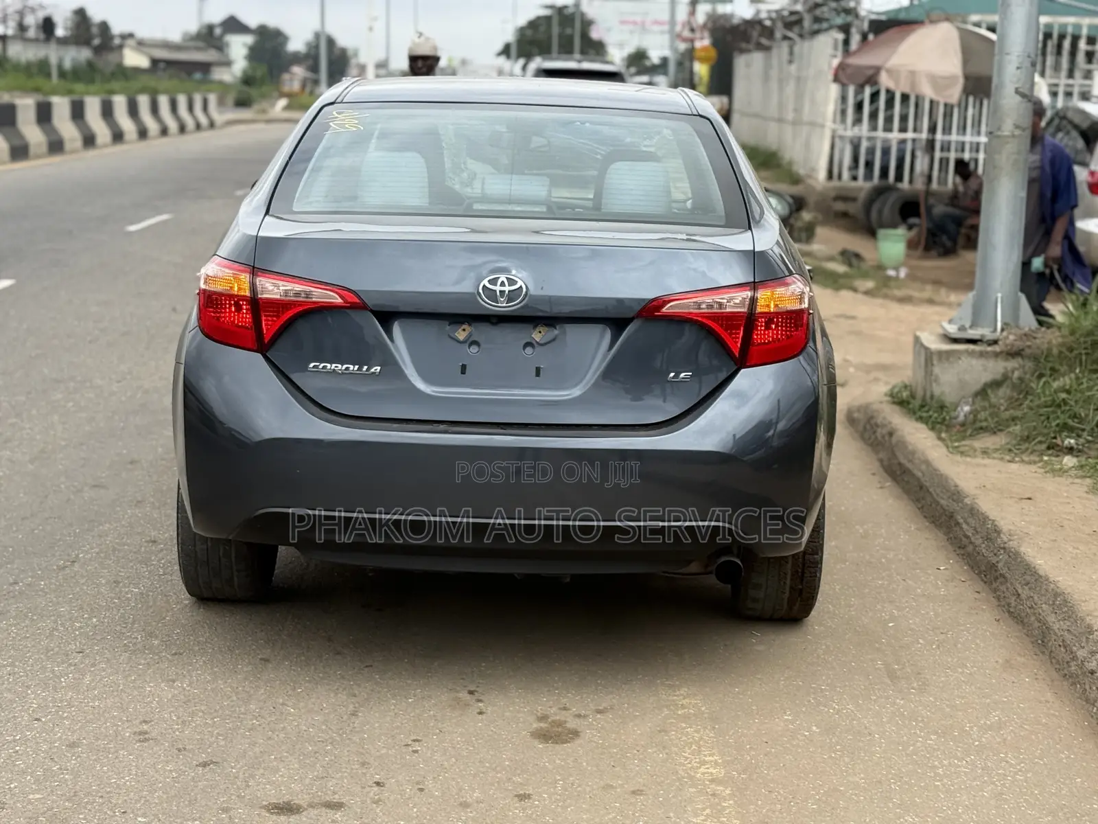 Toyota Corolla LE (1.8L 4cyl 2A) 2019 Gray