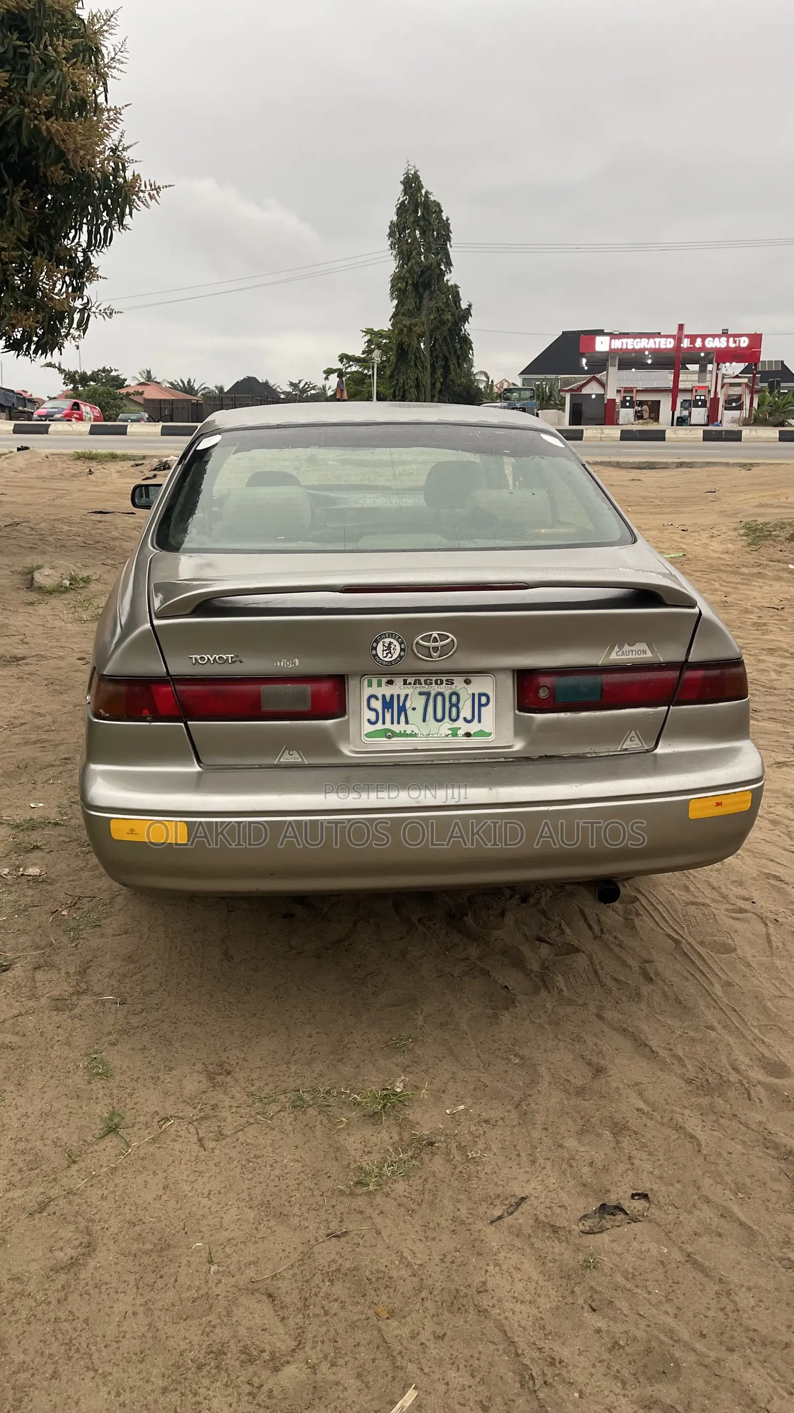 Toyota Camry LE V6 4dr Sedan (3.0L 6cyl 4A) 2001 Gold