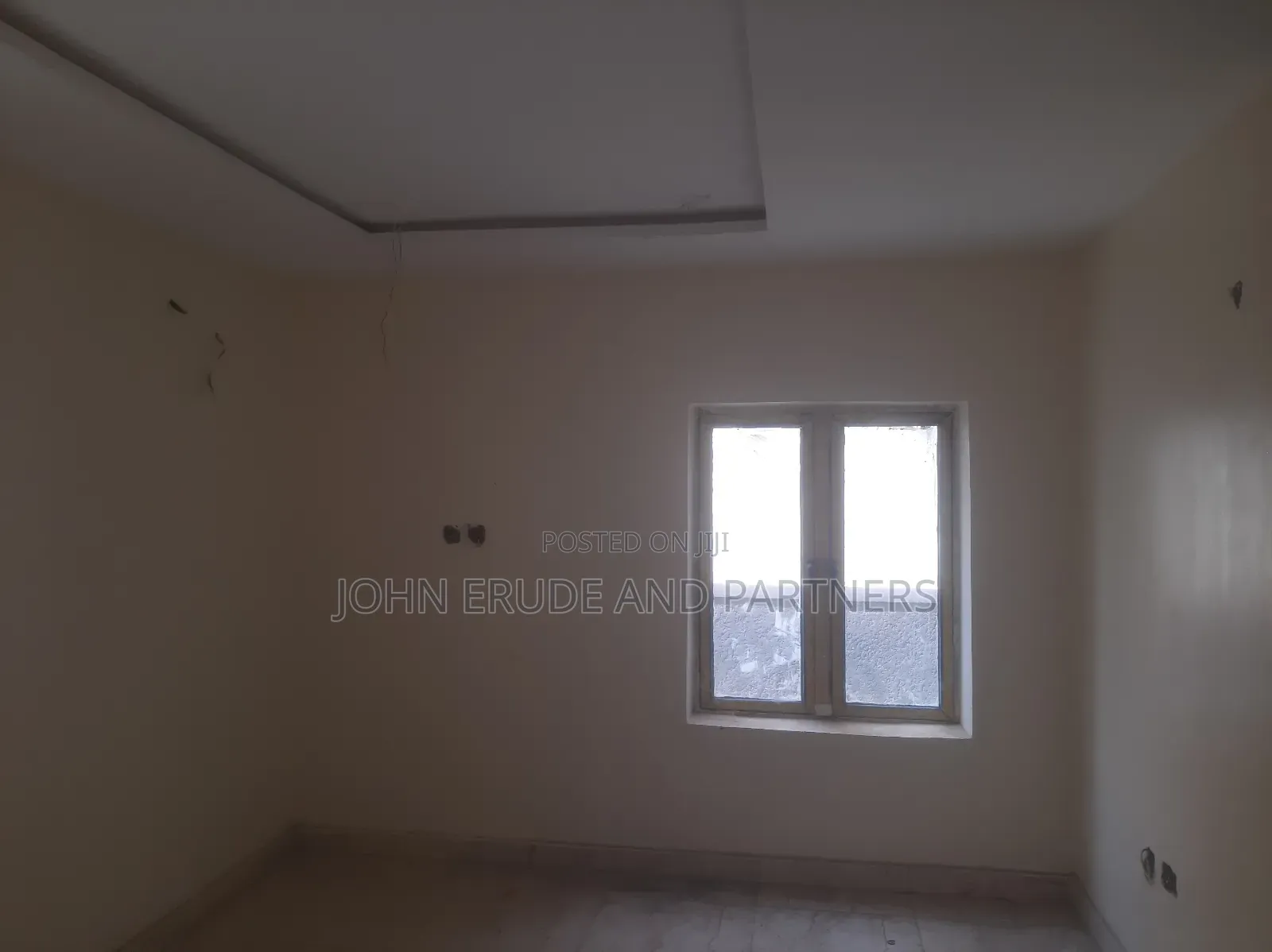 2bdrm Block of Flats in F01 Main Estate for sale