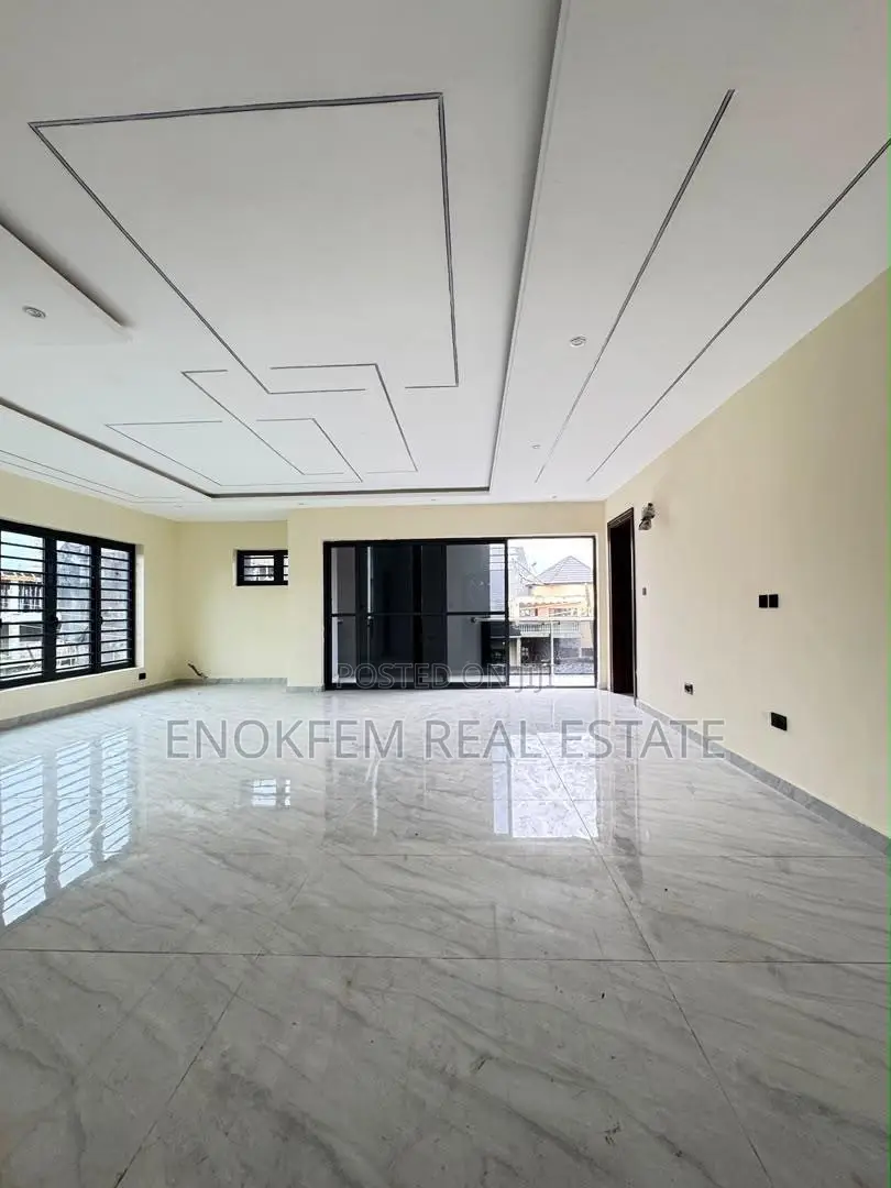4bdrm Townhouse/Terrace in Lagos State for sale