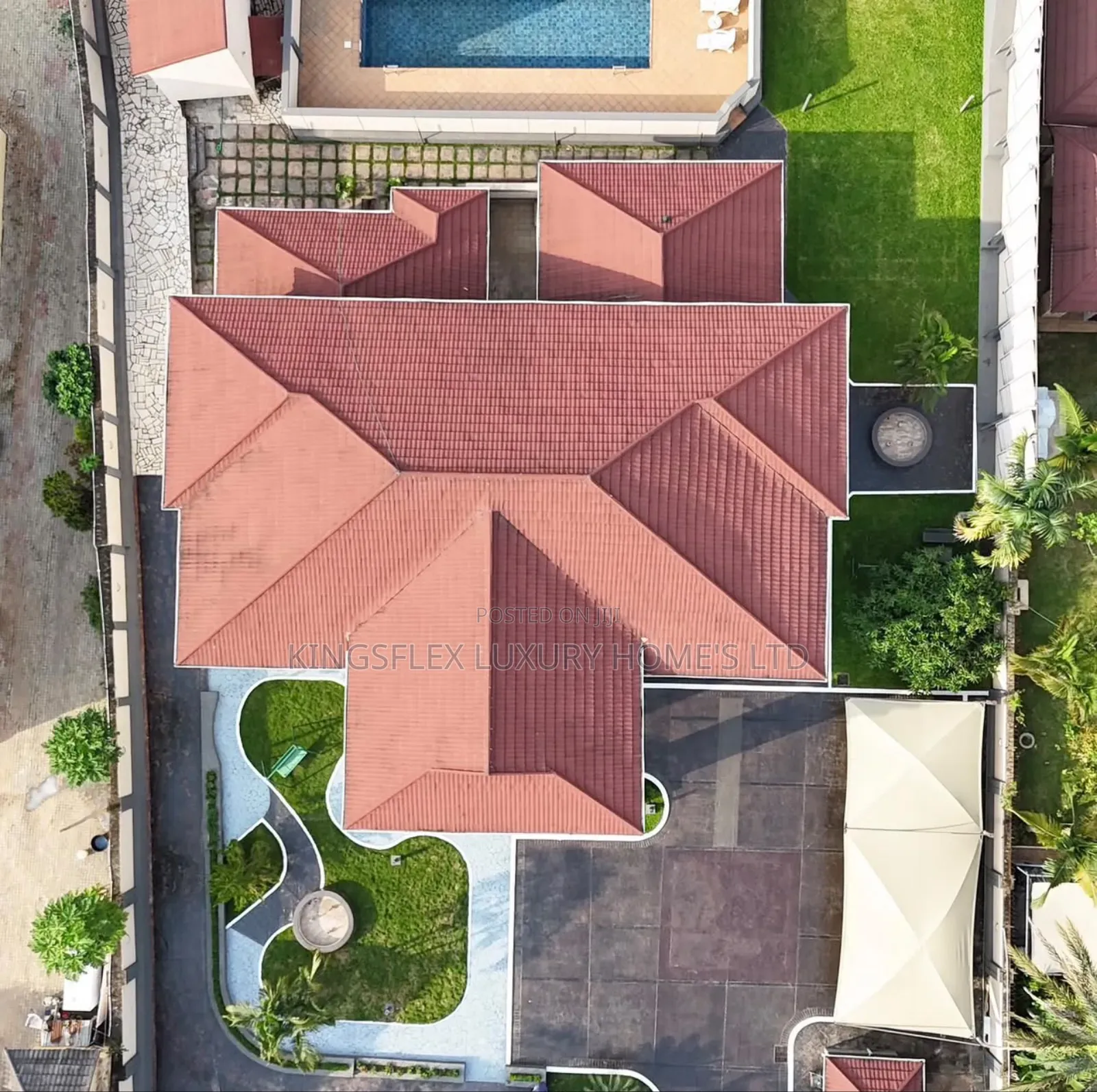 5bdrm Duplex in Apo Legisletive for sale