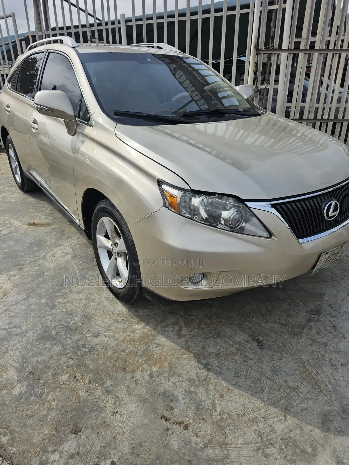 Lexus RX 2011 Gold