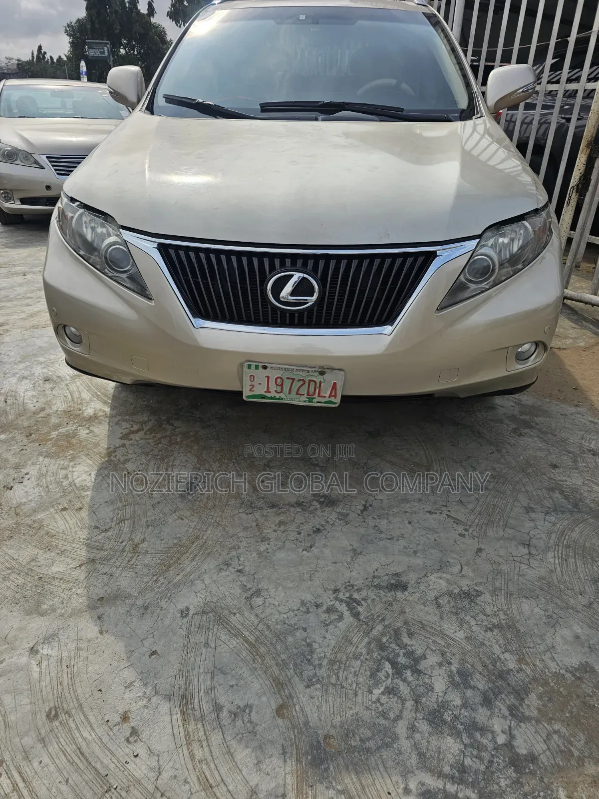 Lexus RX 2011 Gold