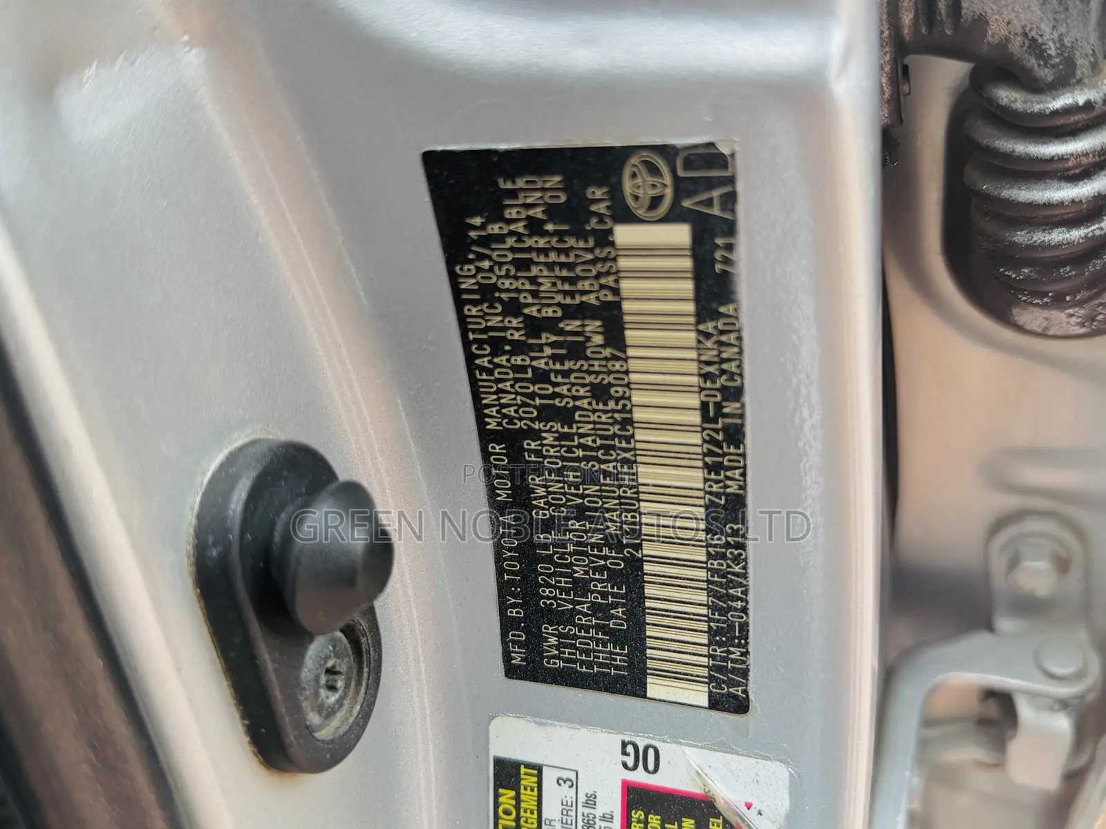 Toyota Corolla LE Eco 4dr Sedan (1.8L 4cyl CVT) 2014 Silver