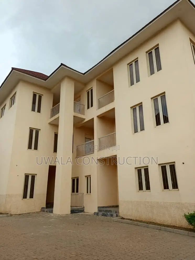 Furnished 4bdrm Duplex in Mabushi for sale