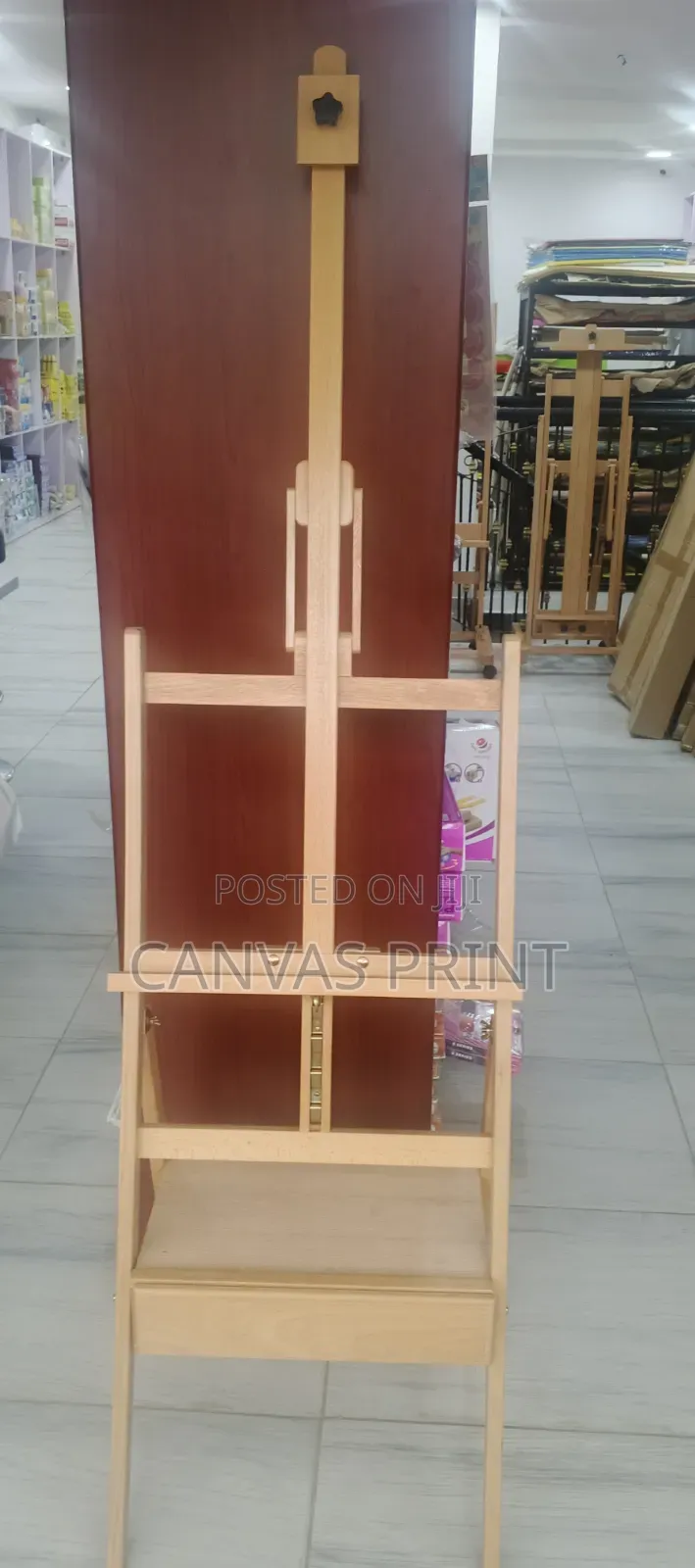 Bix Easel Stand