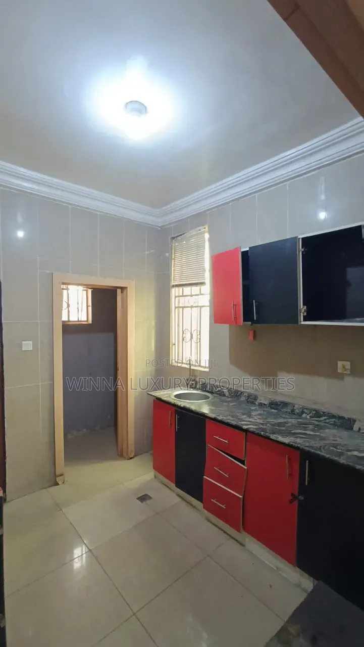 5bdrm Duplex in Jabi Main for rent