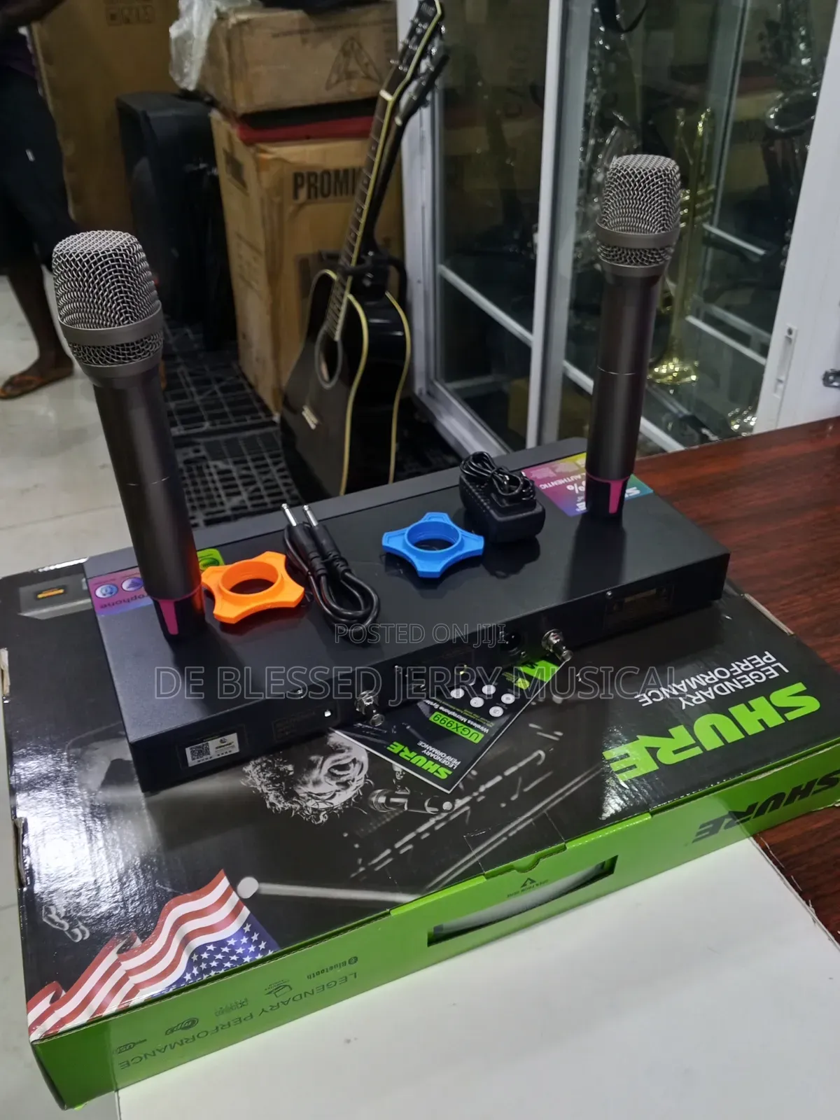 Shure Wireless Microphone UGX999