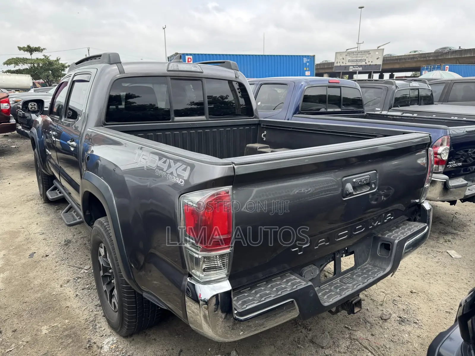 Toyota Tacoma 4dr Double Cab 2016 Gray