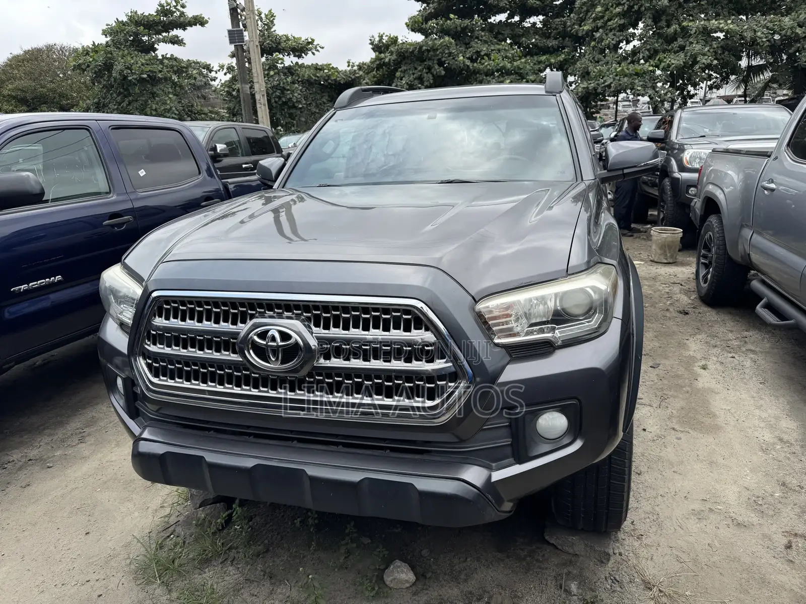 Toyota Tacoma 4dr Double Cab 2016 Gray