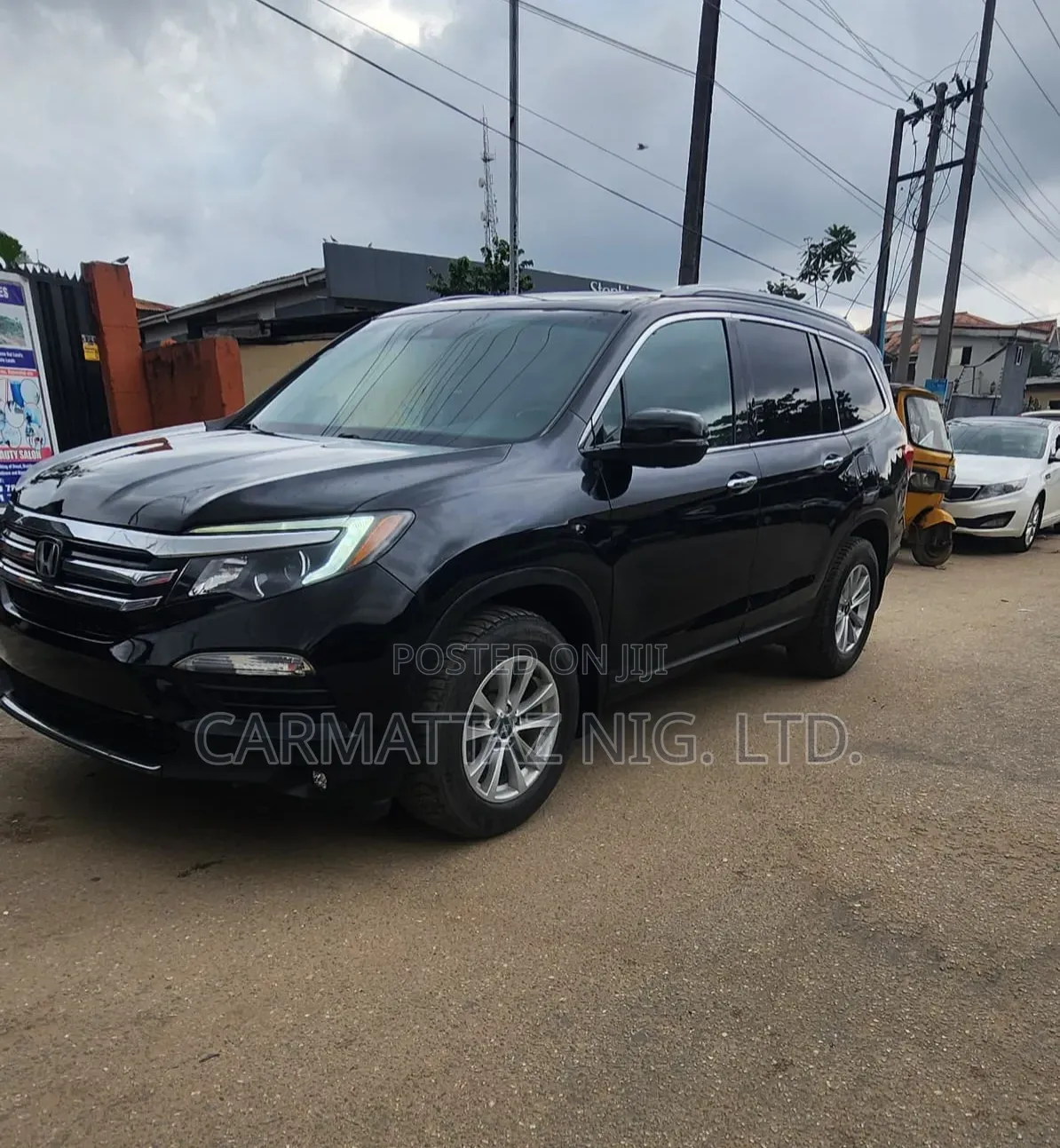 Honda Pilot Touring 4dr SUV 4WD (3.5L 6cyl 9A) 2016 Black