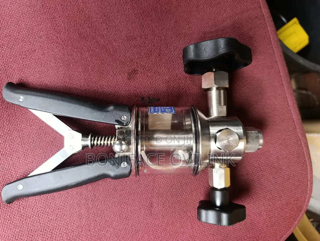 TRANSCAT Calibration Hand Pump 10,000 PSI (700 Bar)