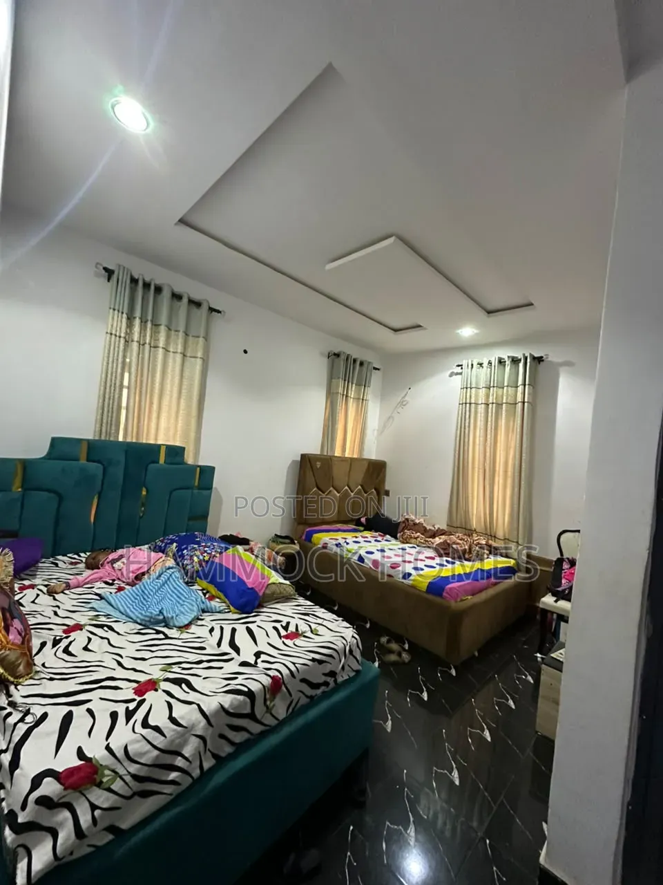 4bdrm Bungalow in Akobo for sale