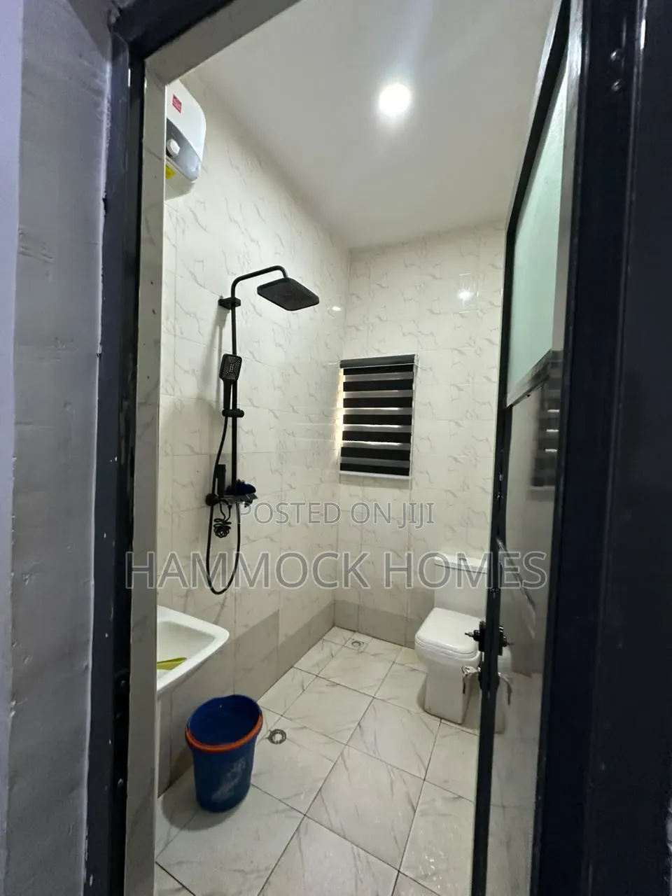 4bdrm Bungalow in Akobo for sale