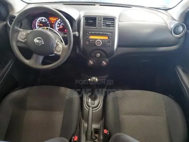 Nissan Versa 1.6 SL 2013 Blue