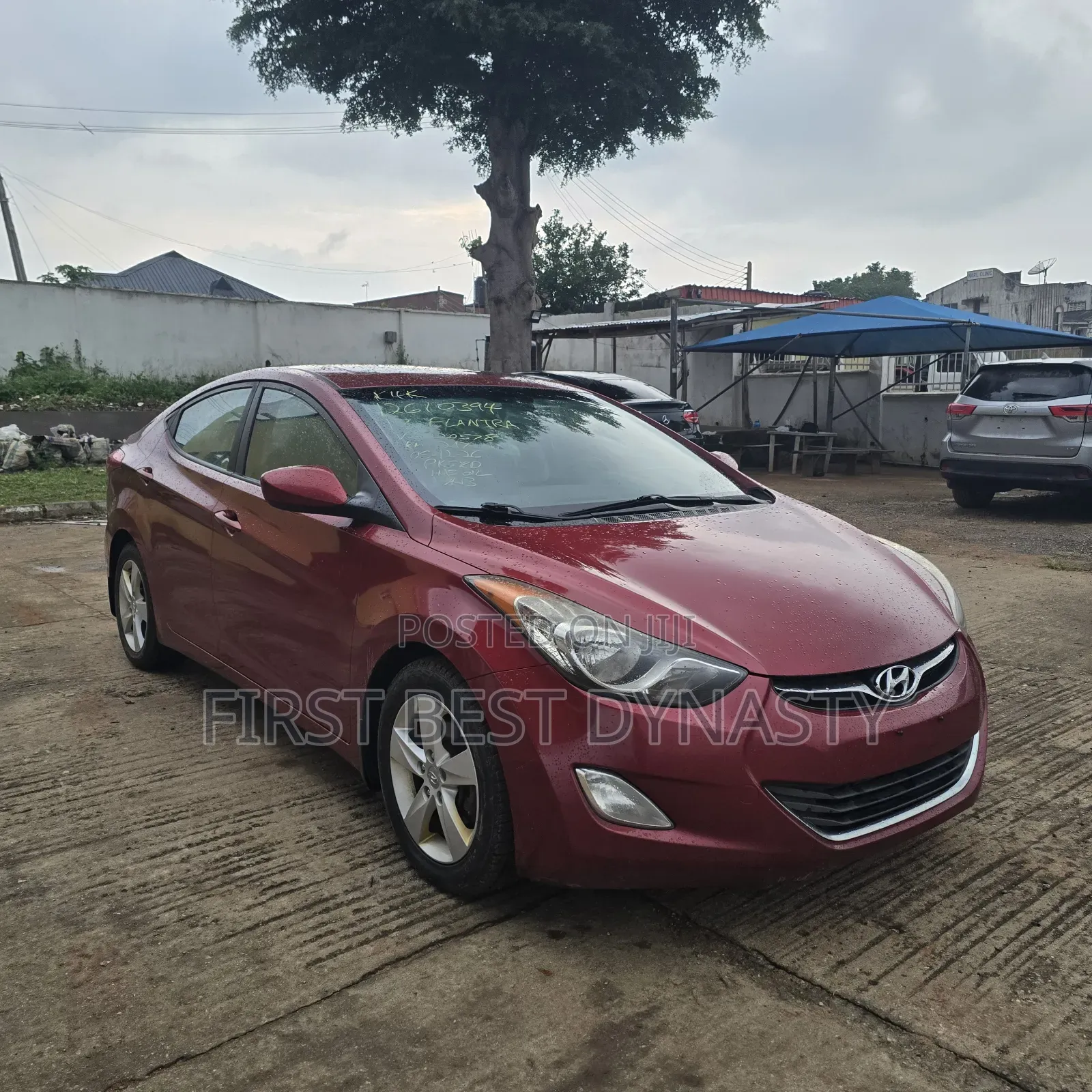 Hyundai Elantra 2012 Red