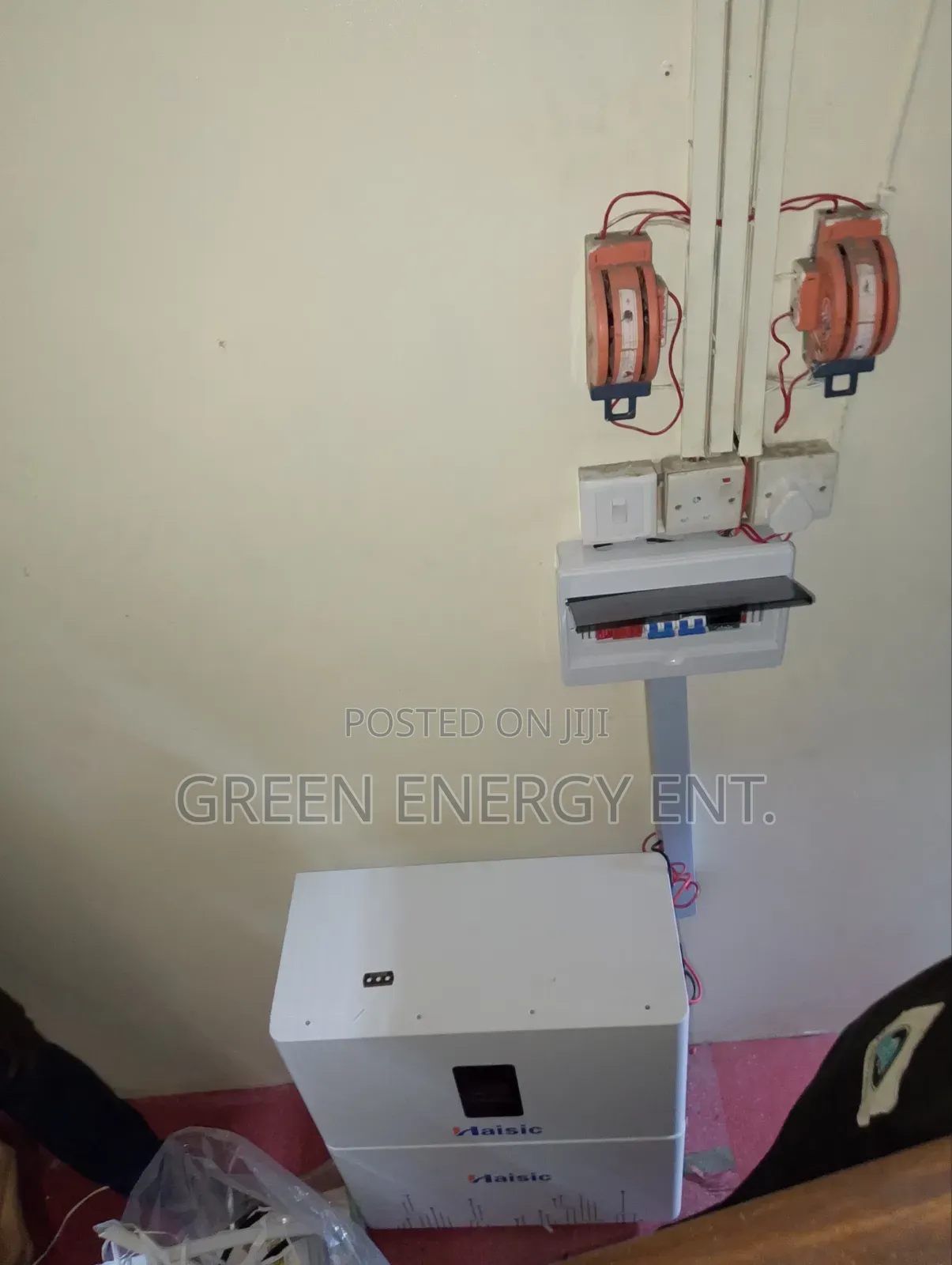 Haisic 4.2KW Inverter + 8KWh Lithium Battery + 600W Solar Panels (X6).
