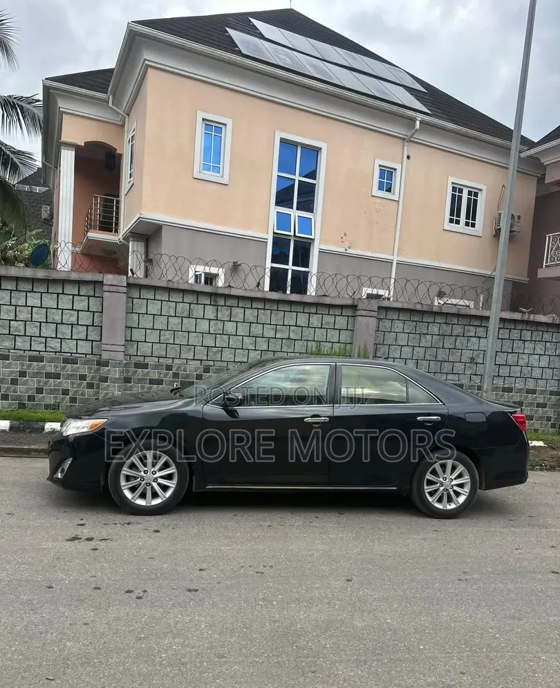 Toyota Camry 2014 Black