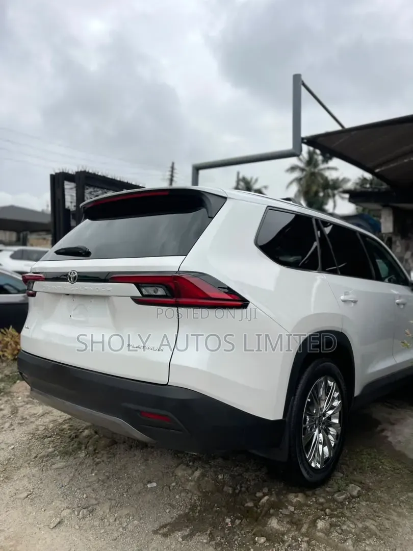 Toyota Highlander 2025 White