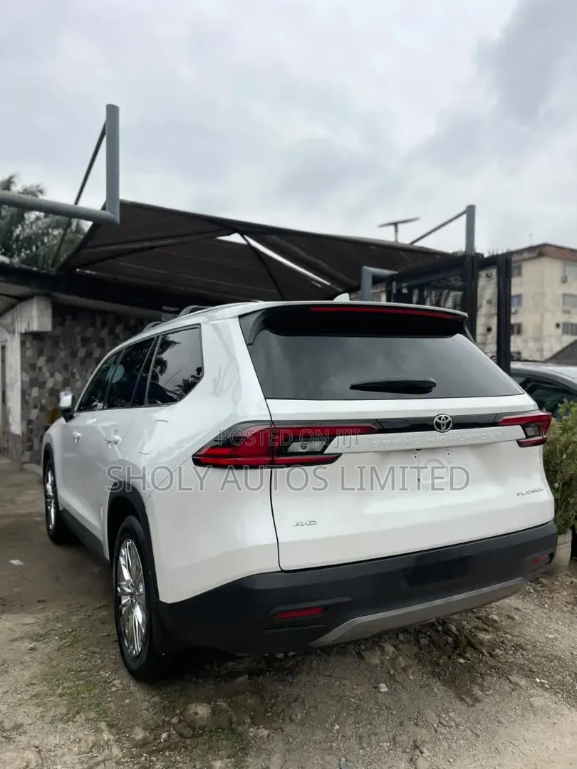 Toyota Highlander 2025 White
