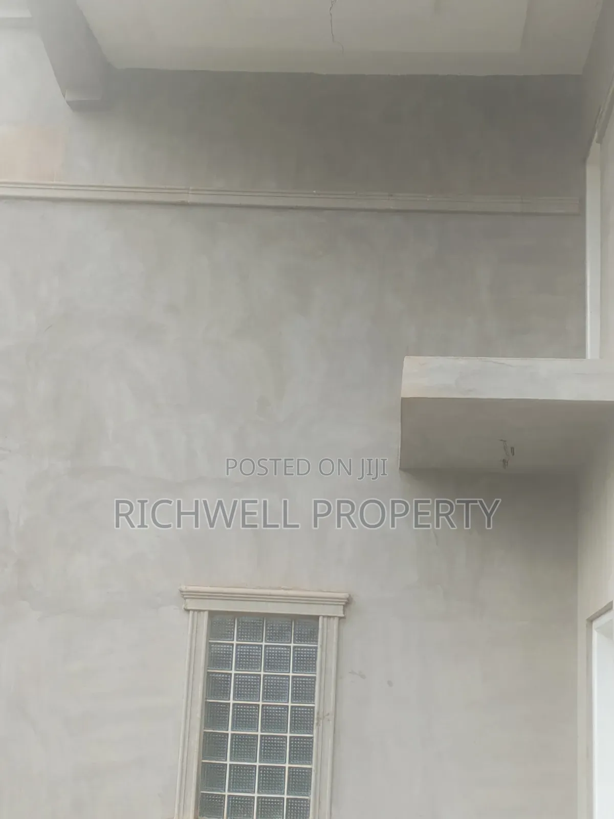3bdrm Duplex in Alalubosa for sale