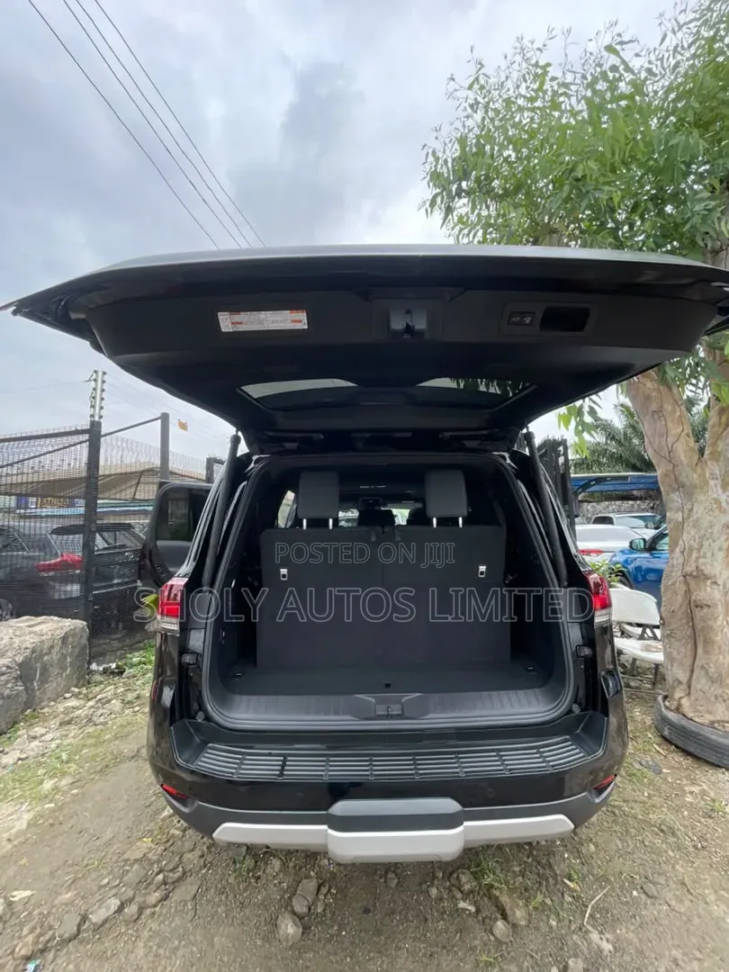 Toyota Land Cruiser 2023 Black