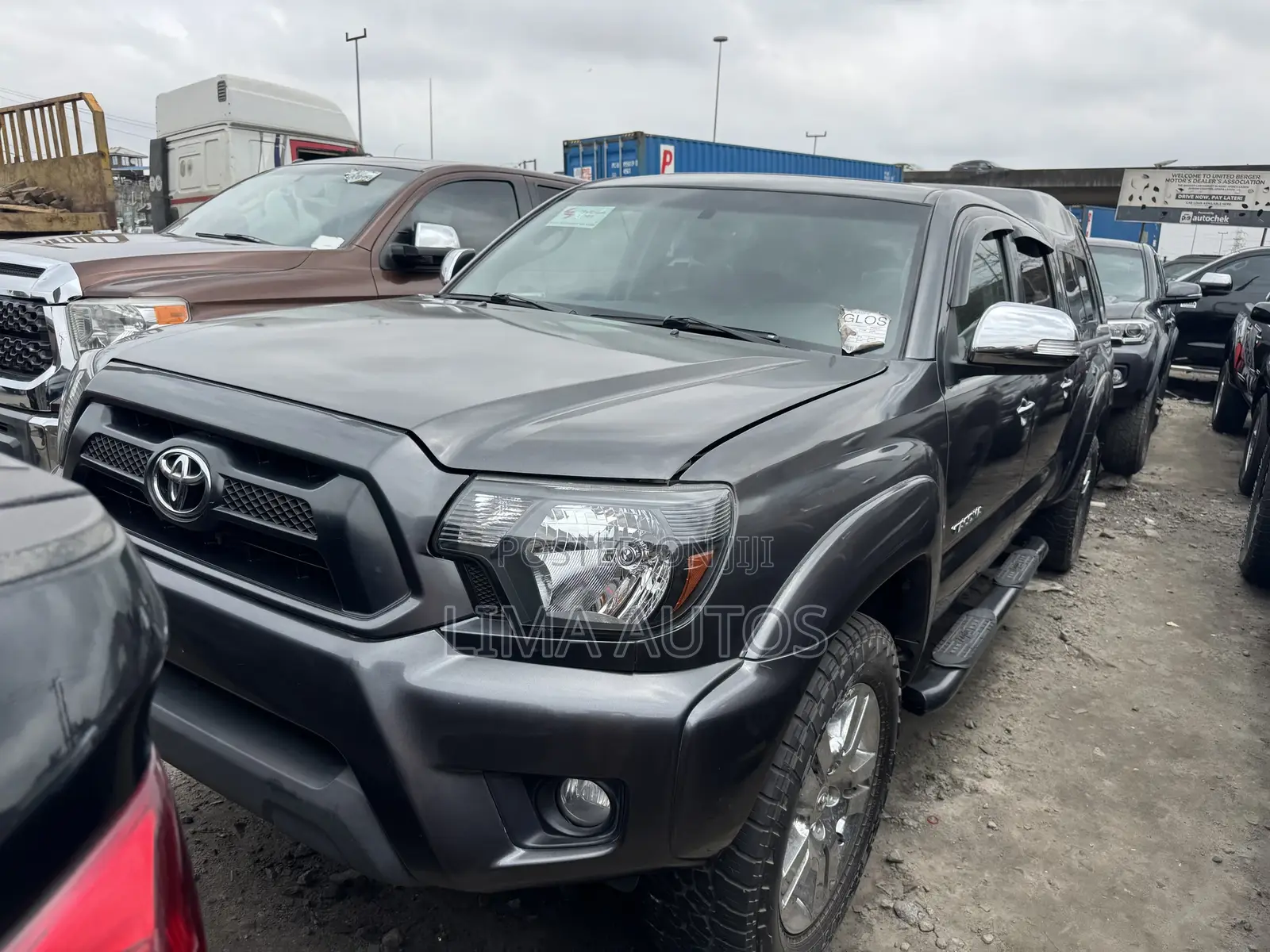 Toyota Tacoma 2015 Gray