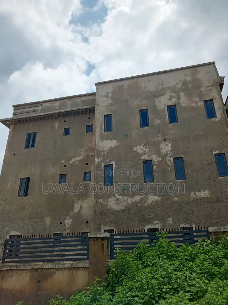 Furnished 4bdrm Duplex in Mabushi for sale