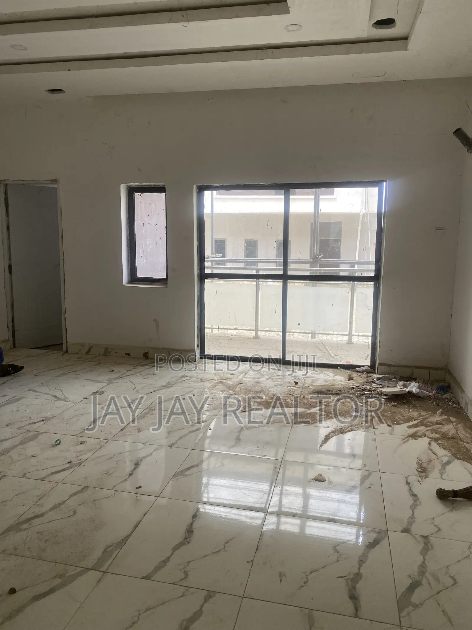 3bdrm Block of Flats in Idu for rent