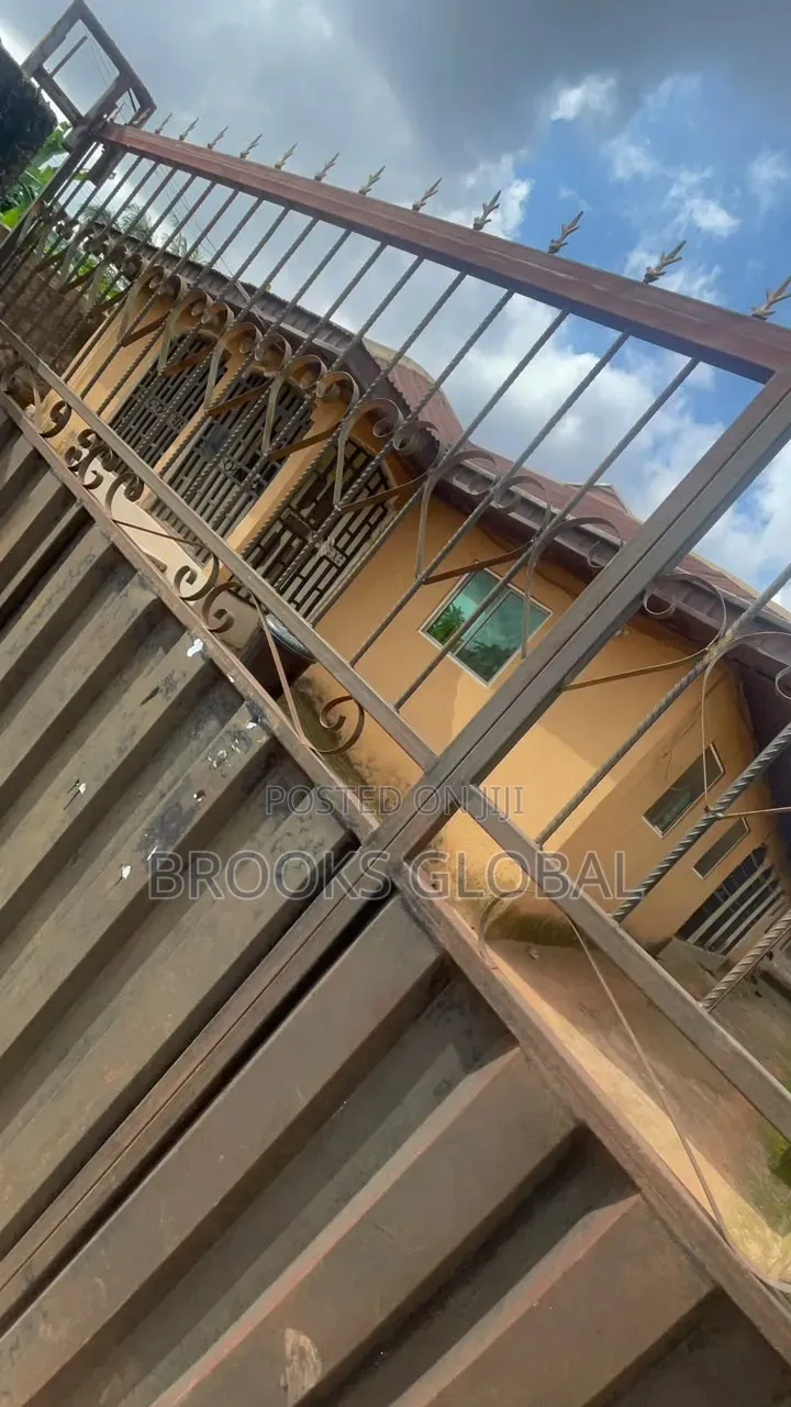 2bdrm Bungalow in Benin City for sale
