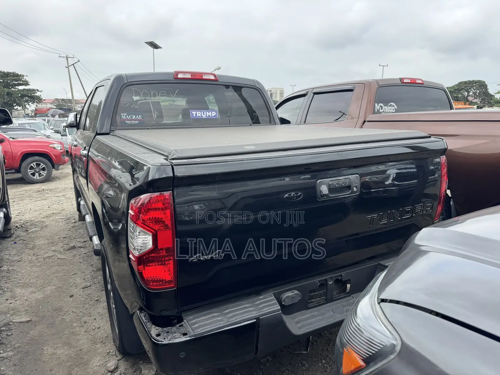 Toyota Tundra 2016 Black