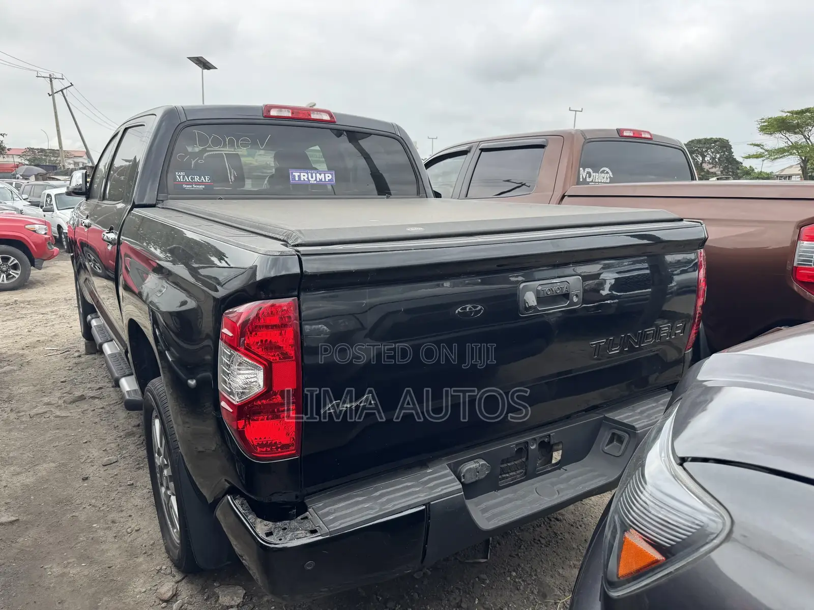 Toyota Tundra 2016 Black