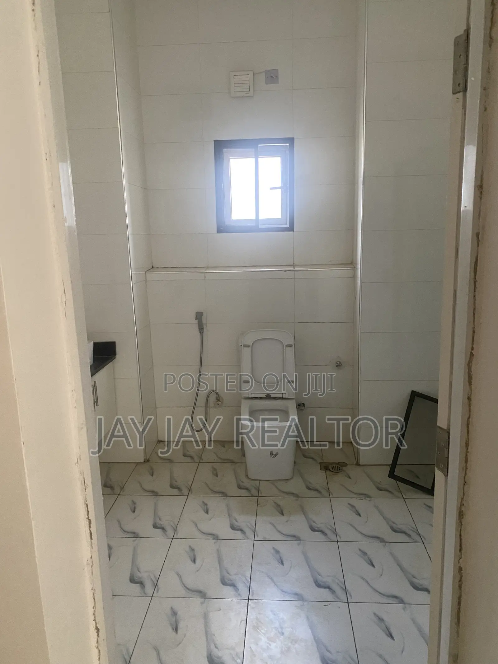4bdrm Duplex in Jahi Gilmor for sale