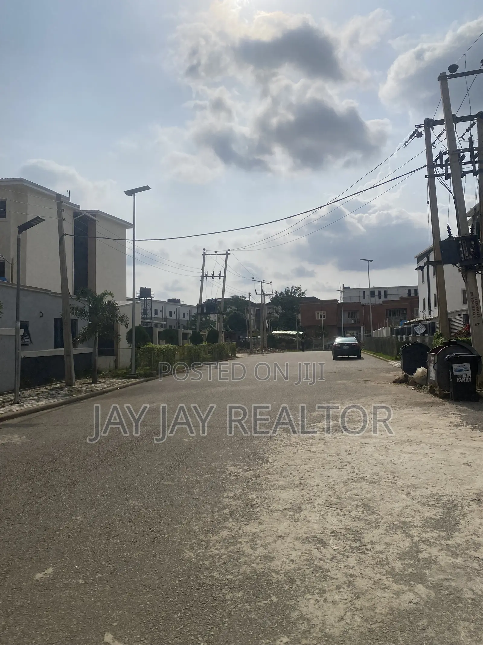 4bdrm Duplex in Jahi Gilmor for sale