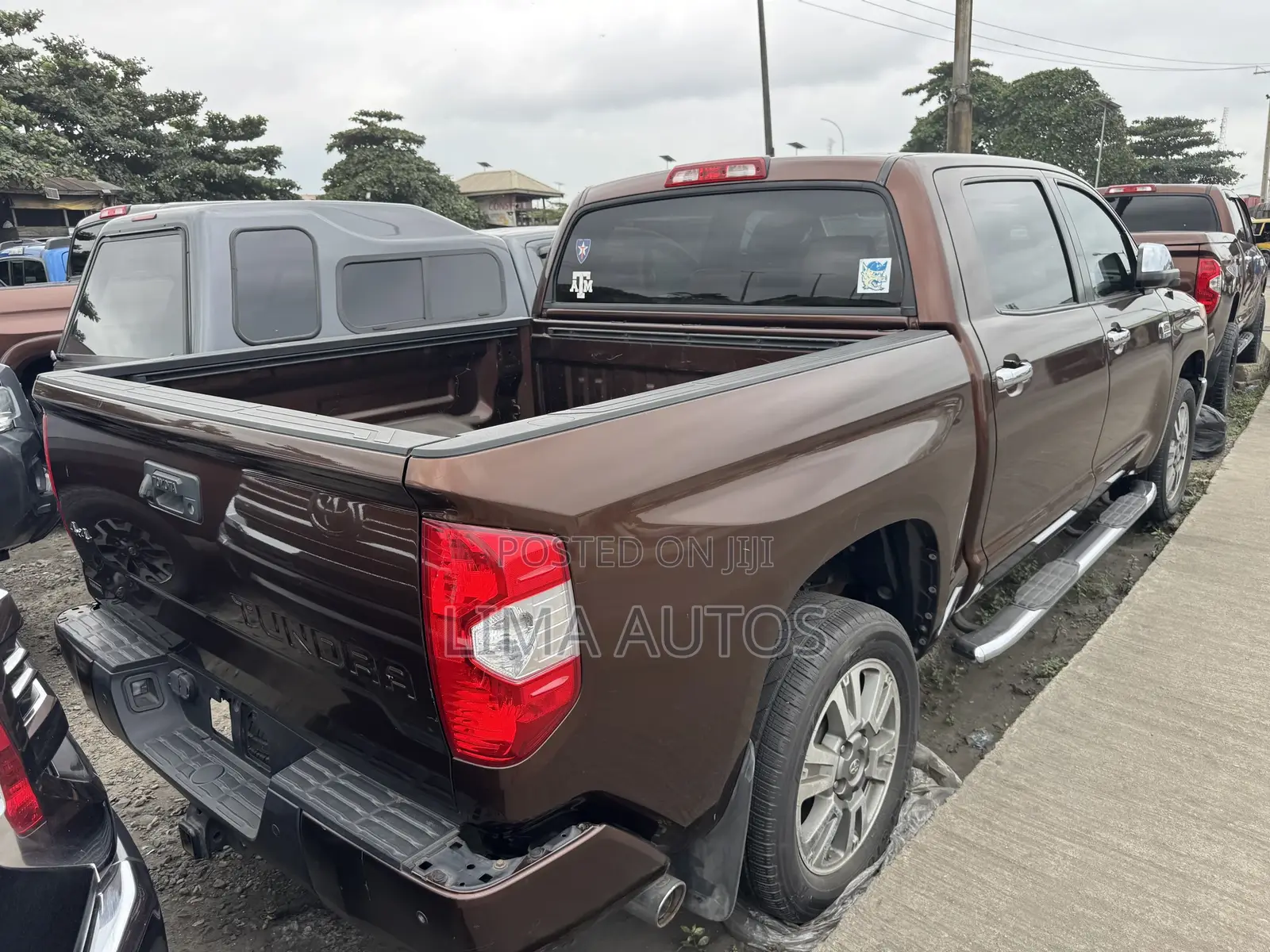 Toyota Tundra 2017 Brown