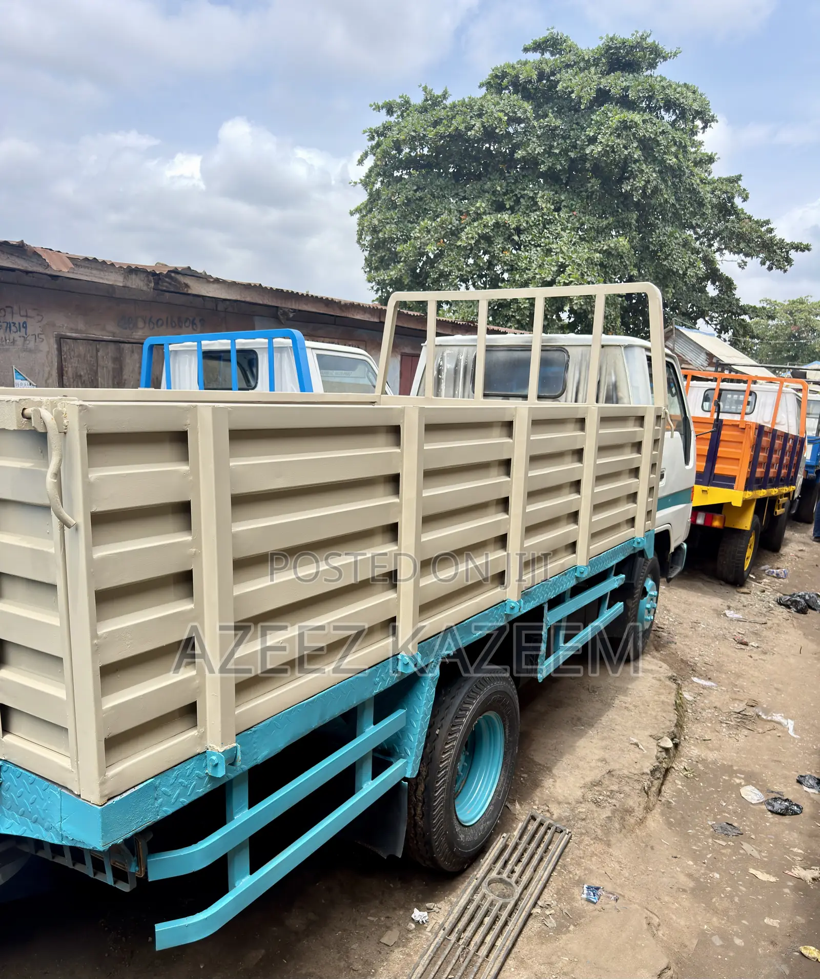 Toyota Dyna 150 Six Tyres Rigid Truck