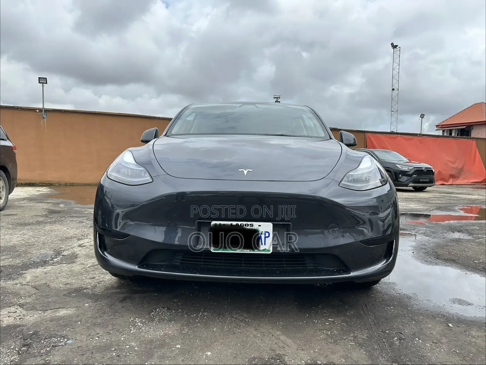 Tesla Model Y Long Range RWD 2024 Gray