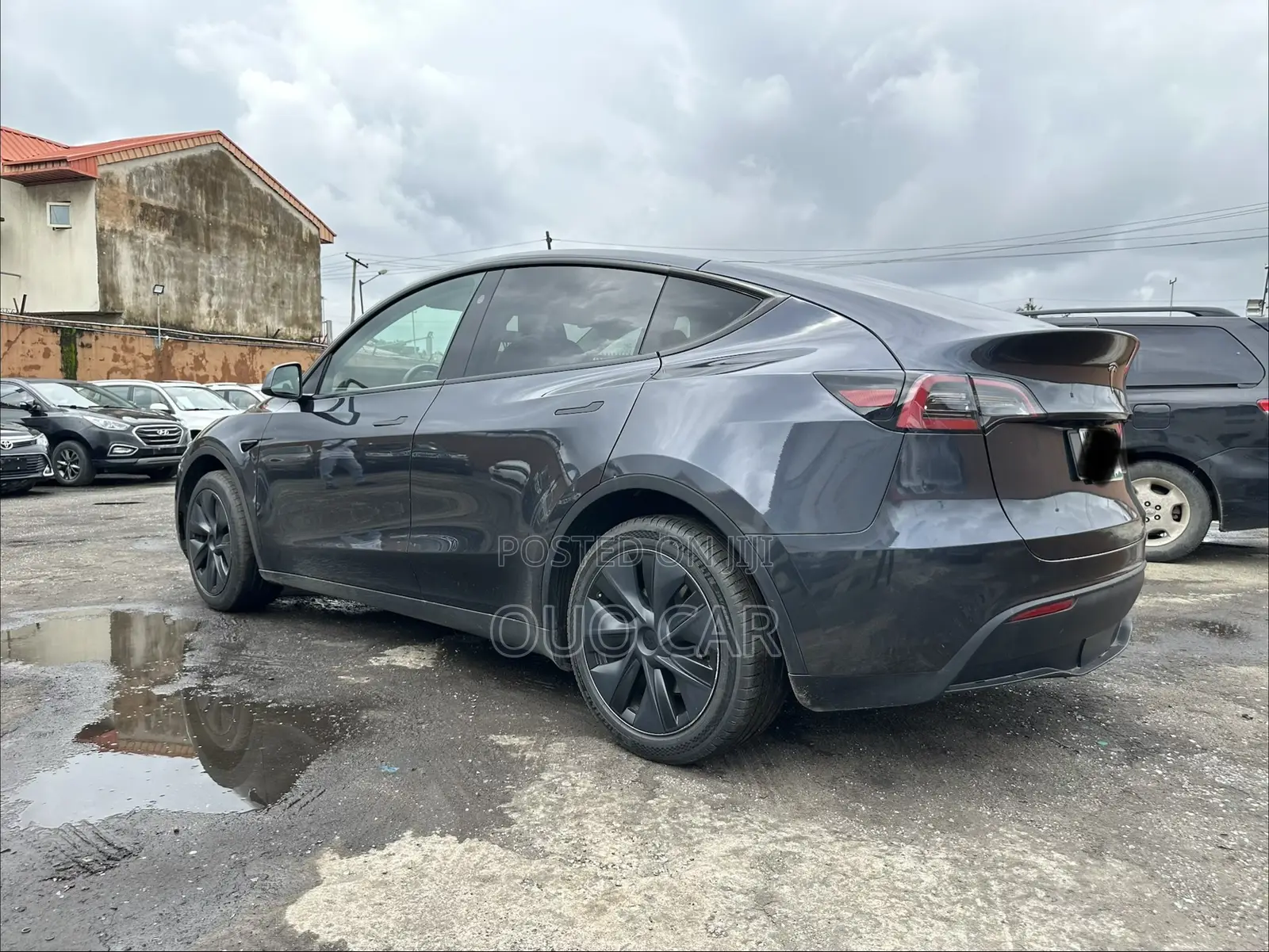 Tesla Model Y Long Range RWD 2024 Gray