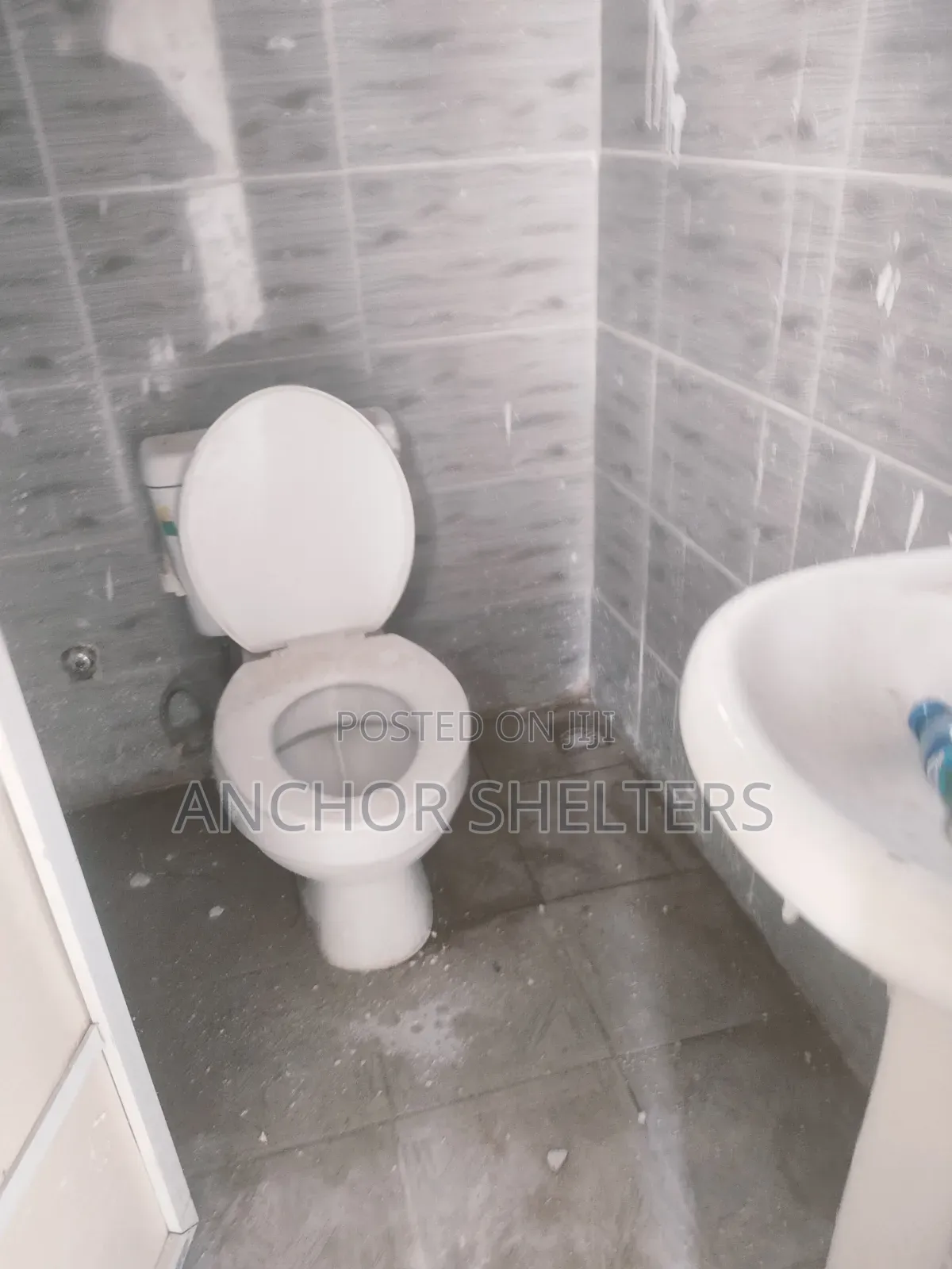 1bdrm Block of Flats in Aco Estate, Sabon Lugbe for rent