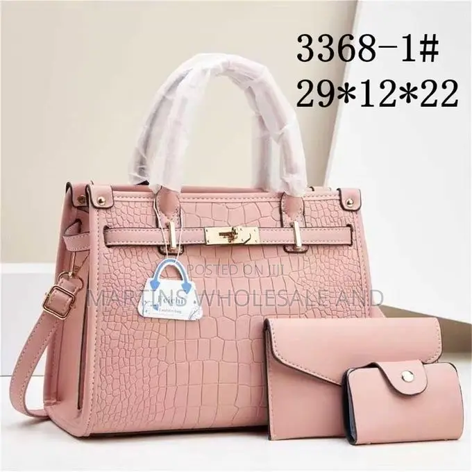 Yi Jia Fashion 3-in-1 Textured Handbag Set Features a Structured, Croc