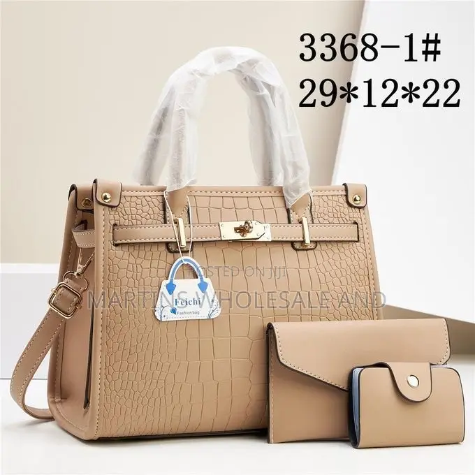 Yi Jia Fashion 3-in-1 Textured Handbag Set Features a Structured, Croc